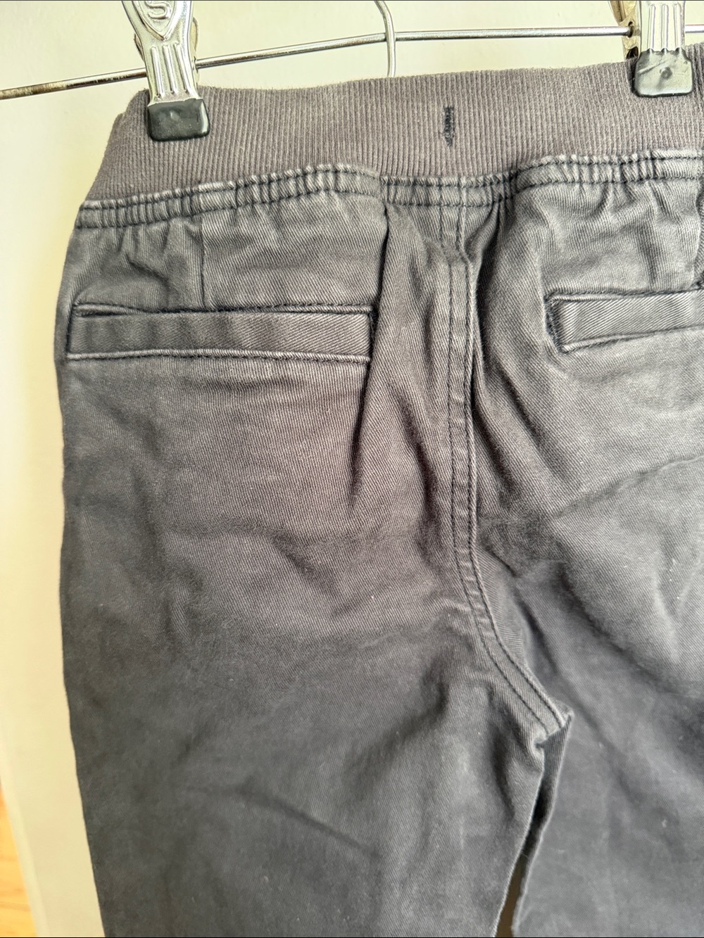 Hanna Andersson Slim Fit Twill Pull-On Pants 120 (6-7) soft black boys - Picture 6 of 7